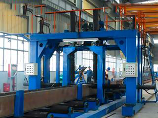 Máquina de solda para coluna tipo caixa